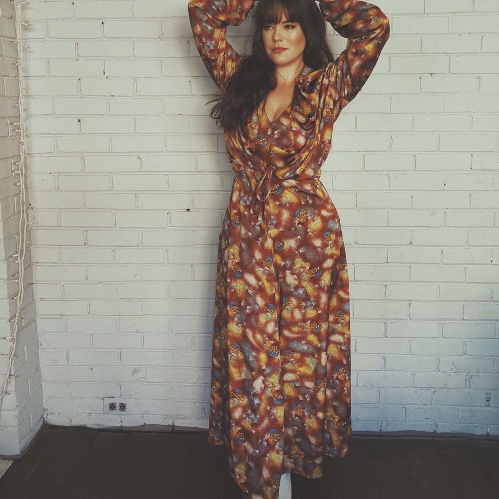 1970’s Shiny Maxi Dress with Matching Bolero Jacket - Picture 1 of 10